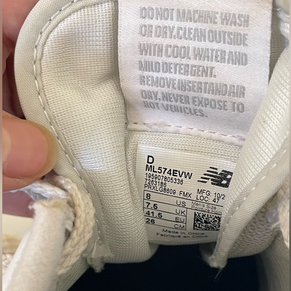 New Balance 574 Sneakers in Grey/Off-White - Picture 10 of 11